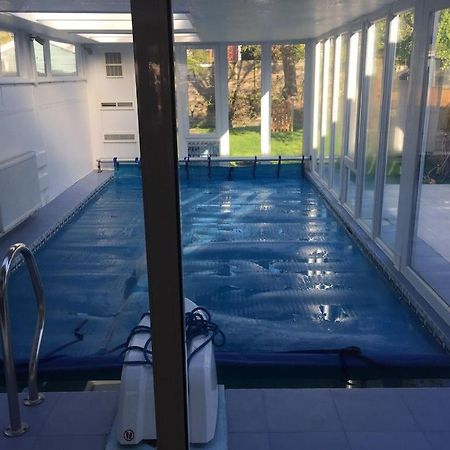 تويكنهام River House With Heated Pool June To Sep & Garden المظهر الخارجي الصورة