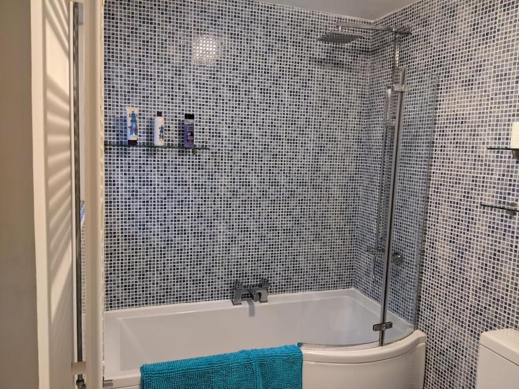 تويكنهام River House With Heated Pool June To Sep & Garden المظهر الخارجي الصورة